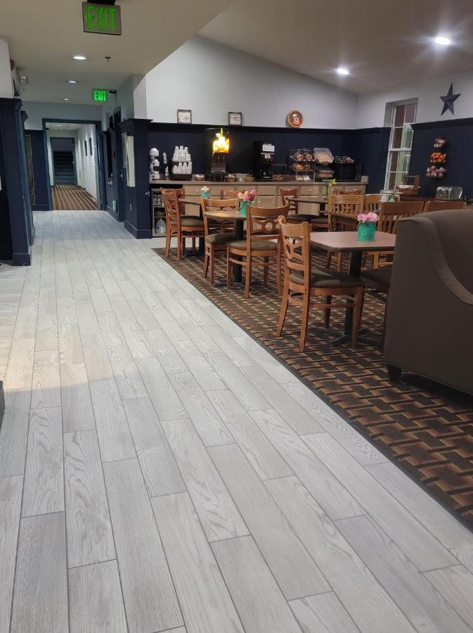 Countryside Inn Nappanee Buitenkant foto